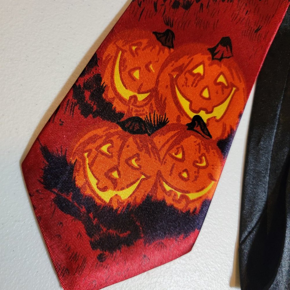 3/$18 Halloween Collection Jack-O-Lantern Moon And Trick Or Treat Tie